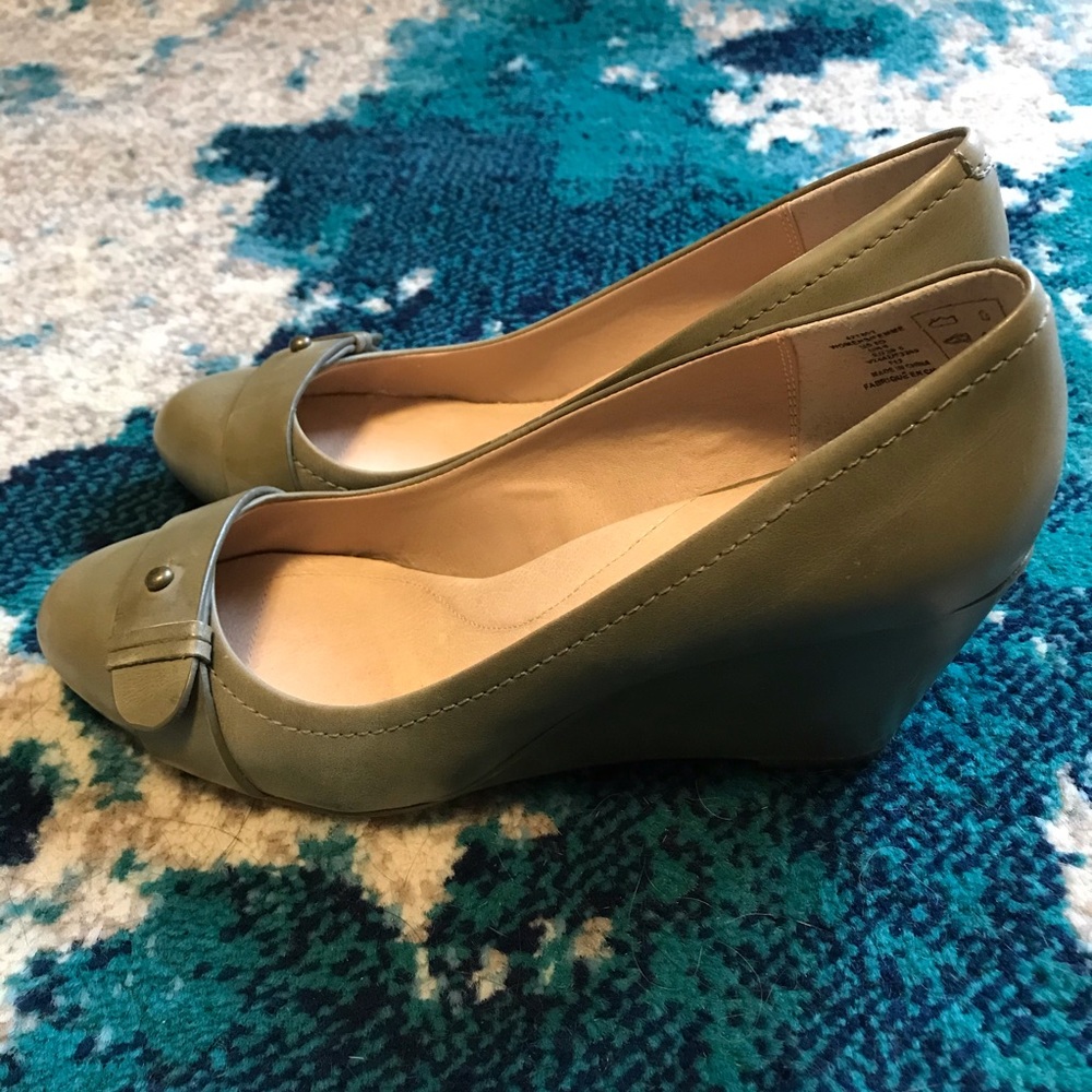 Lands End Wedges Size 8
